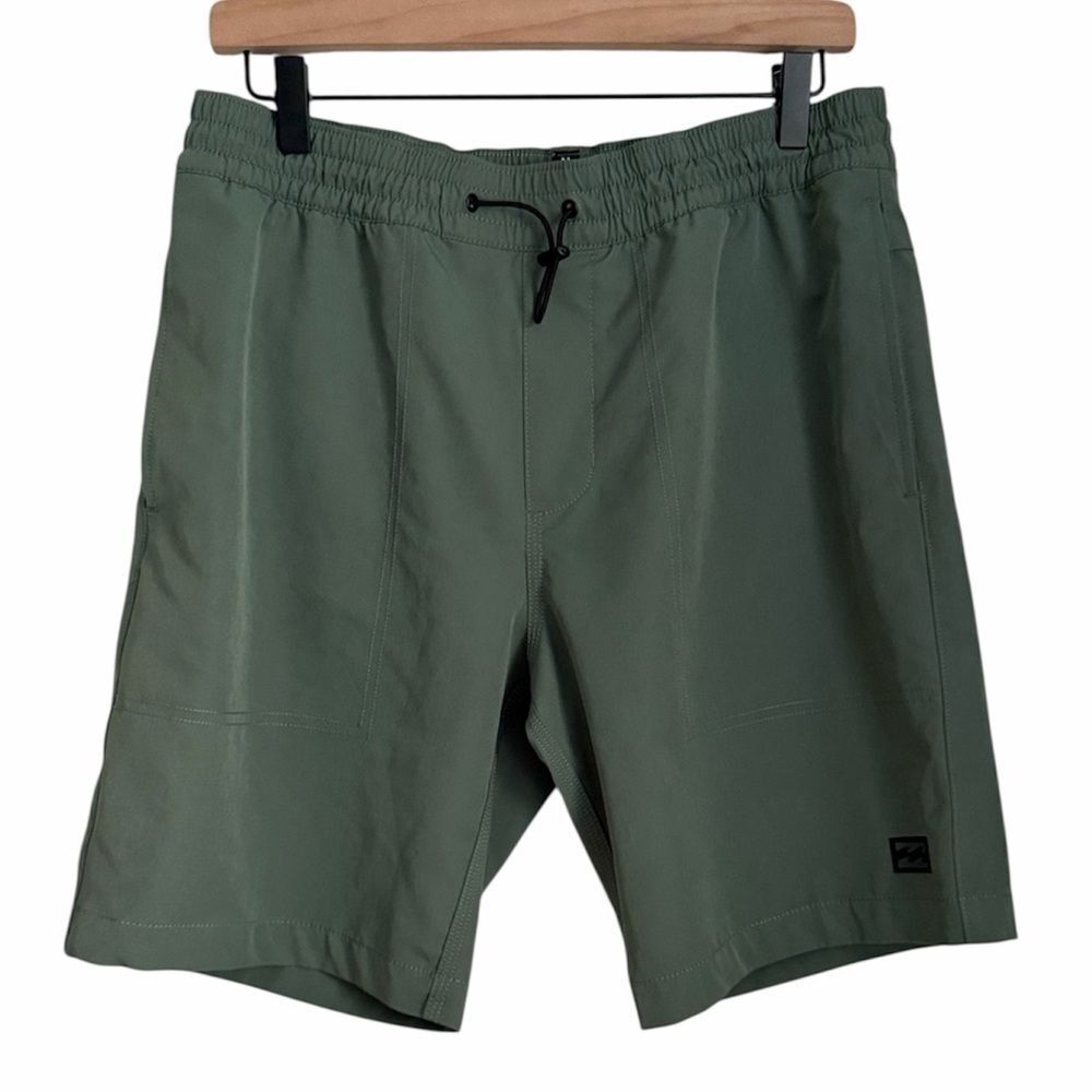 Billabong Mens M Olive Green Hybrid Shorts Elastic Waist 11” Inseam